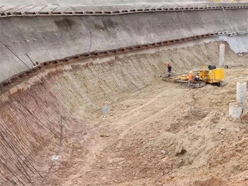 赤壁基坑边坡加固